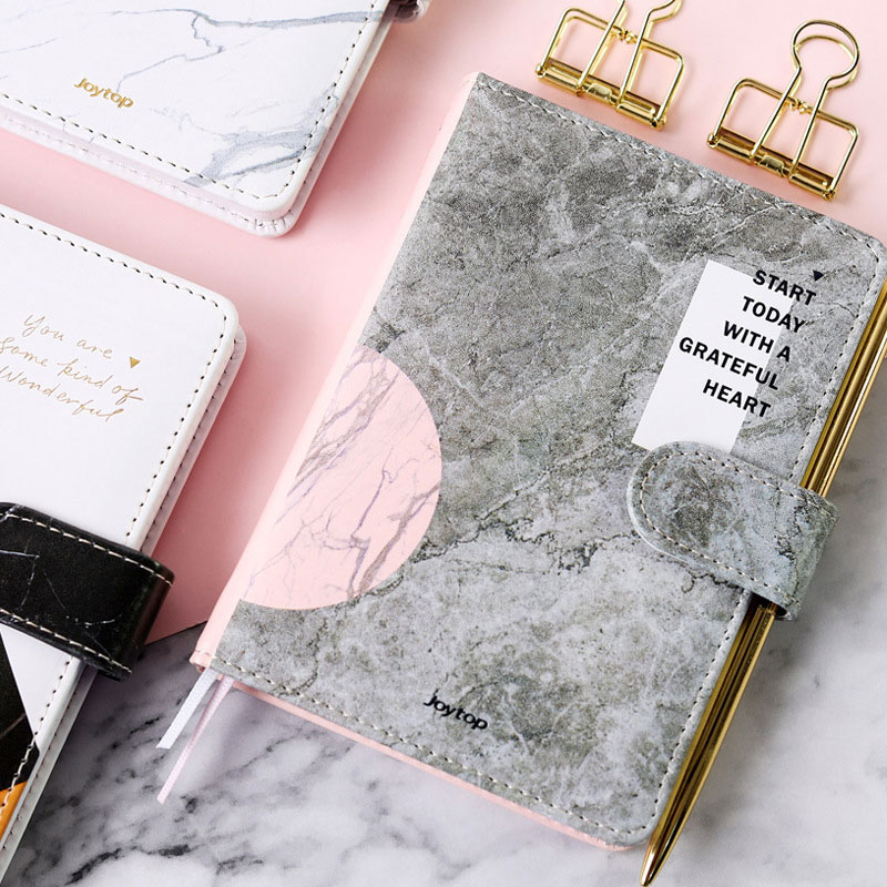 Pourquoi les cahiers Stone Paper envahissent-ils les bureaux en 2024 ? Pourquoi les cahiers Stone Paper envahissent-ils les bureaux en 2024 ?